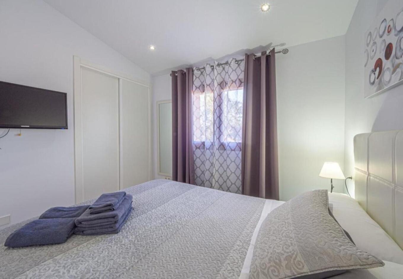 Petitona Villa