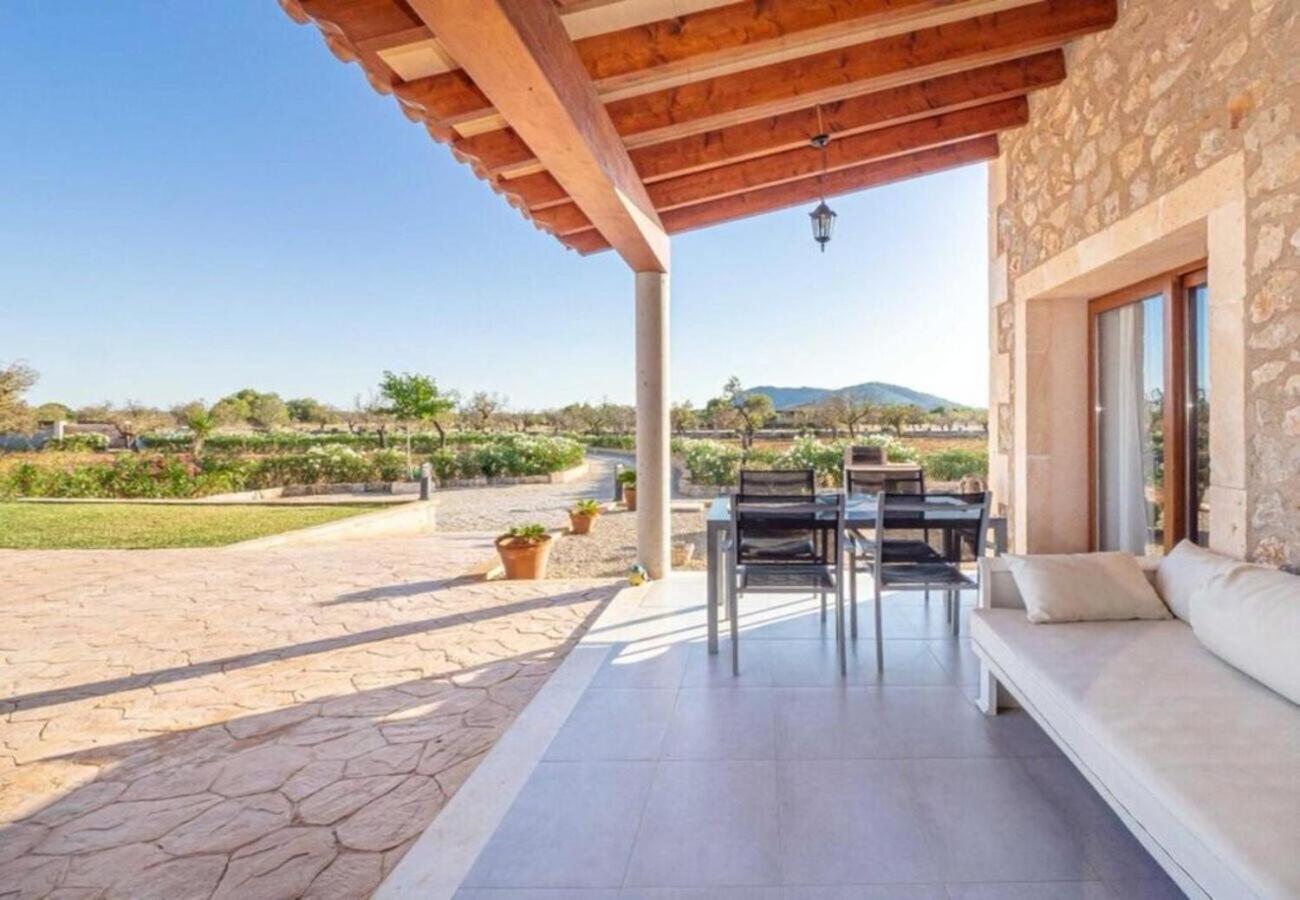 Petitona Villa *
